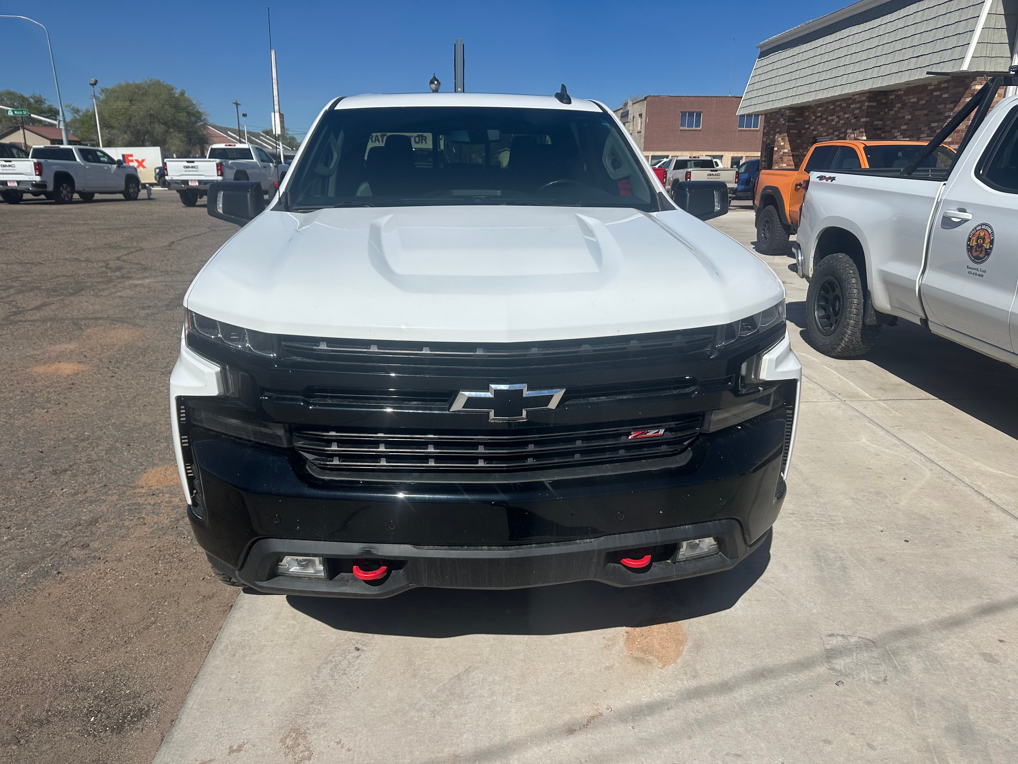 2022 Chevrolet Silverado 1500 LTD LT Trail Boss in Summit White — front three-quarter view