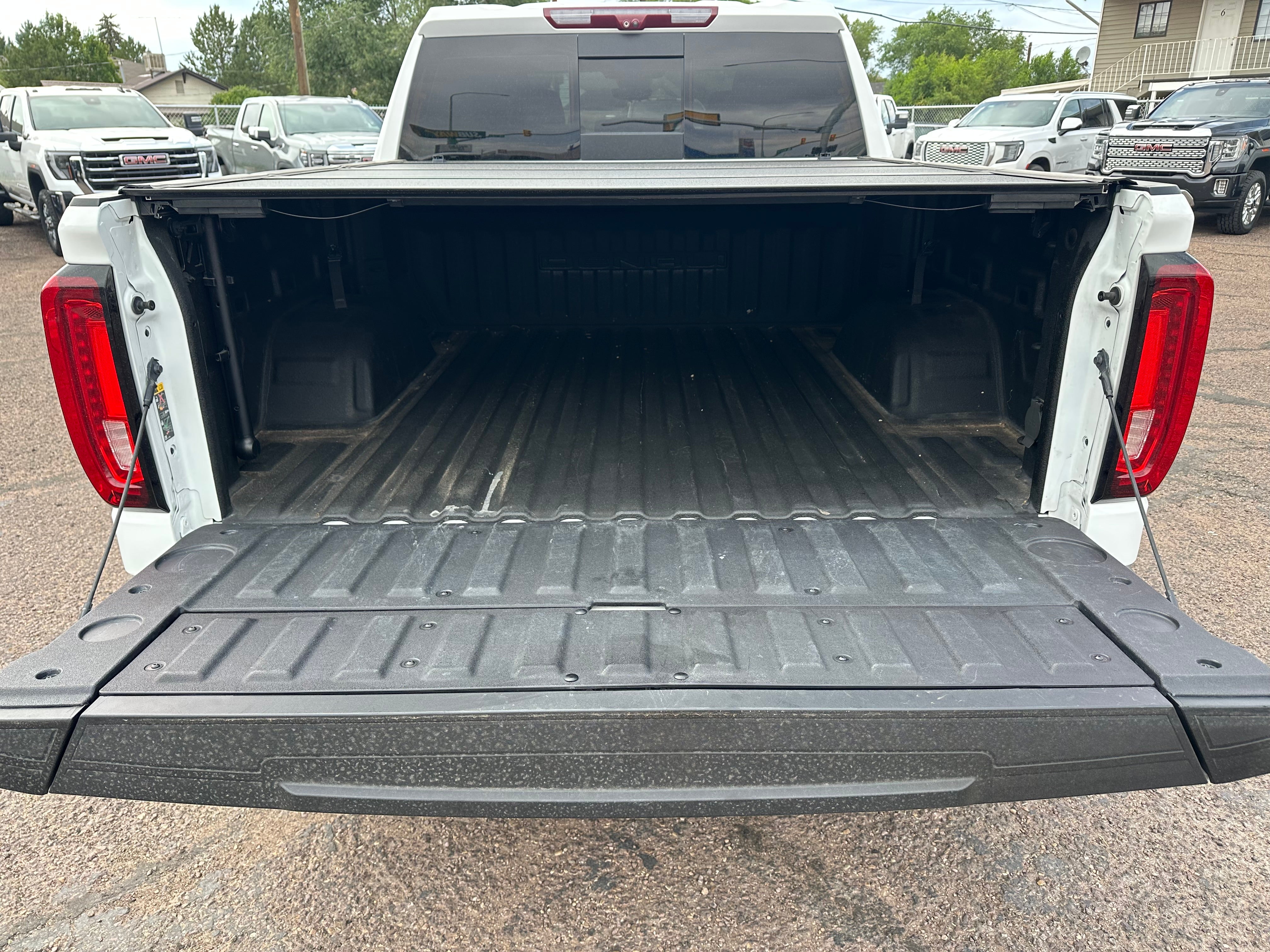 2023 GMC Sierra 1500 — detail view